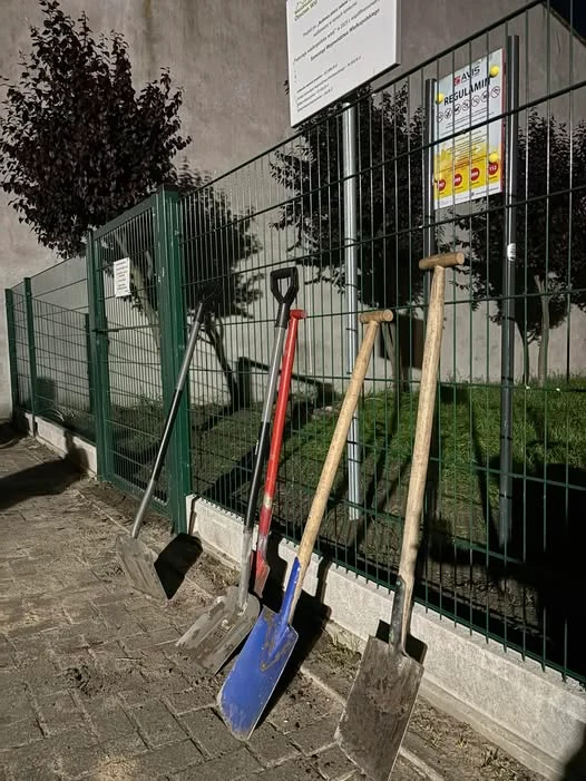 Plac zabaw za świetlicą wiejską tymczasowo nieczynny