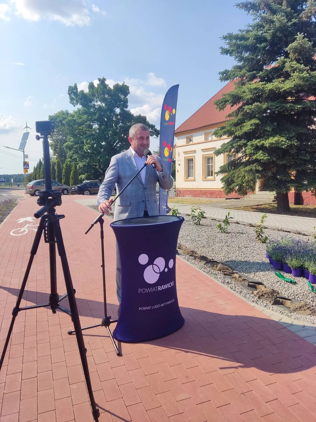 Otwarto przebudowaną drogę z ścieżką rowerową Miejska Górka – Annopol — zdjęcie 29