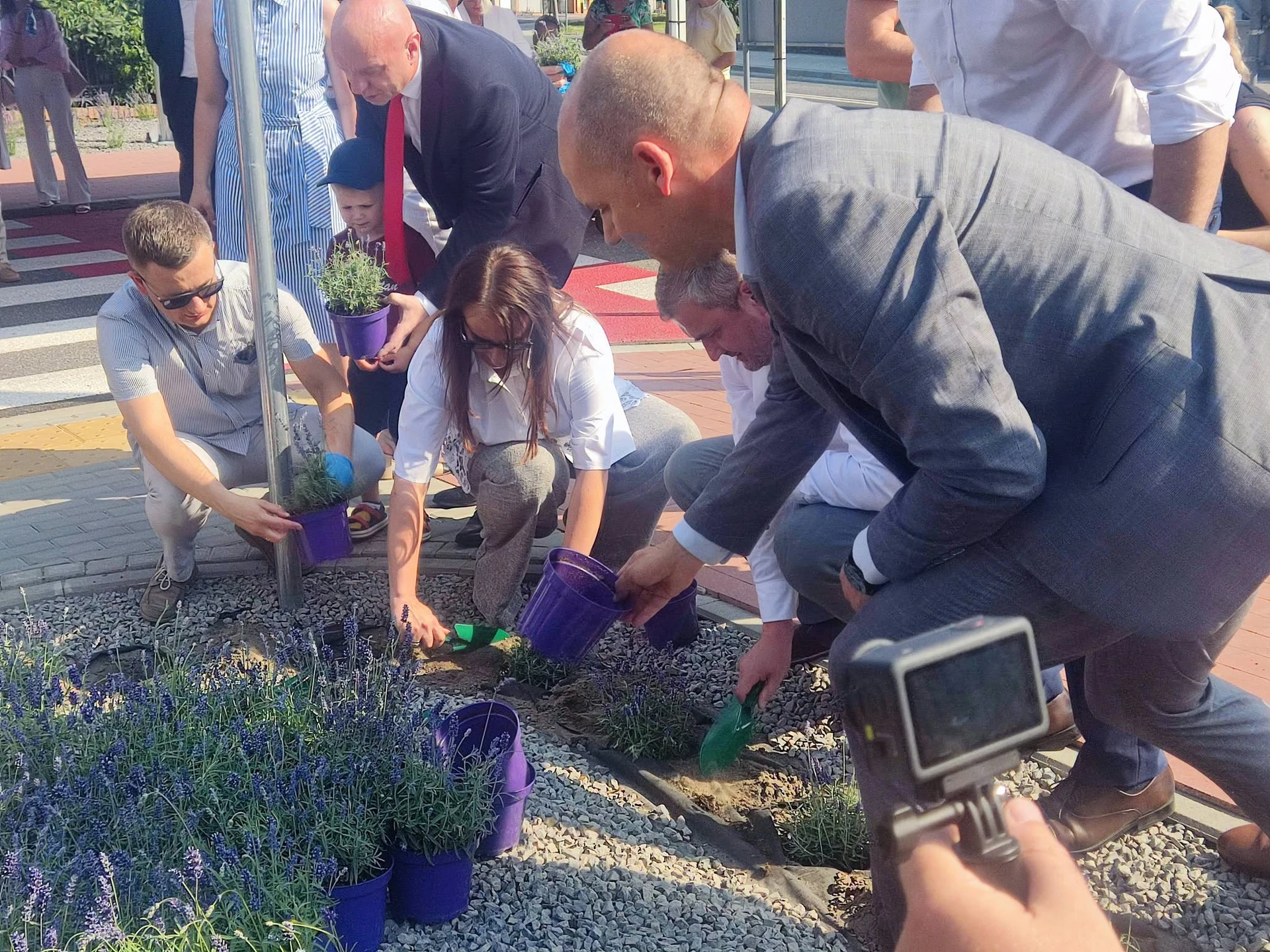 Otwarto przebudowaną drogę z ścieżką rowerową Miejska Górka – Annopol — zdjęcie 36