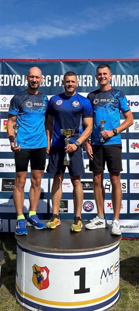Policjanci z Rawicza na podium Leszczyńskiego Festiwalu Sportu