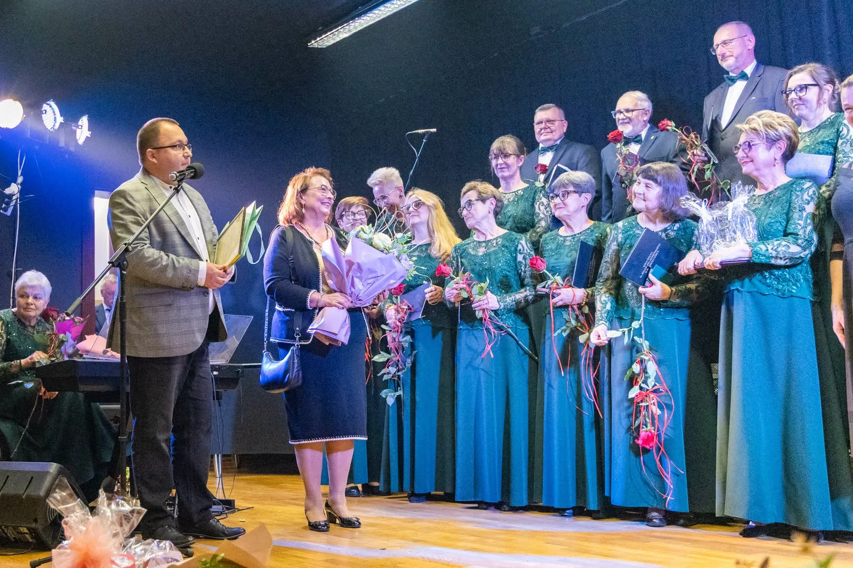 Fotorelacja z jubileuszu 15-lecia Koła Śpiewu im. Bolesława Dembińskiego — zdjęcie 7
