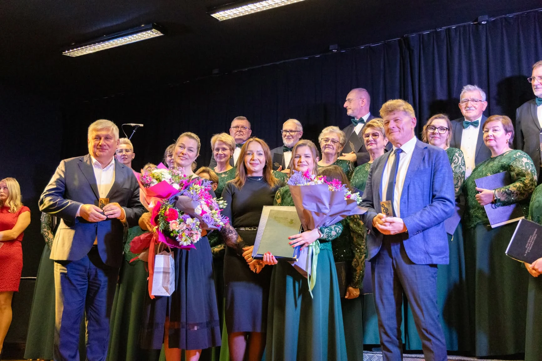 Fotorelacja z jubileuszu 15-lecia Koła Śpiewu im. Bolesława Dembińskiego — zdjęcie 24