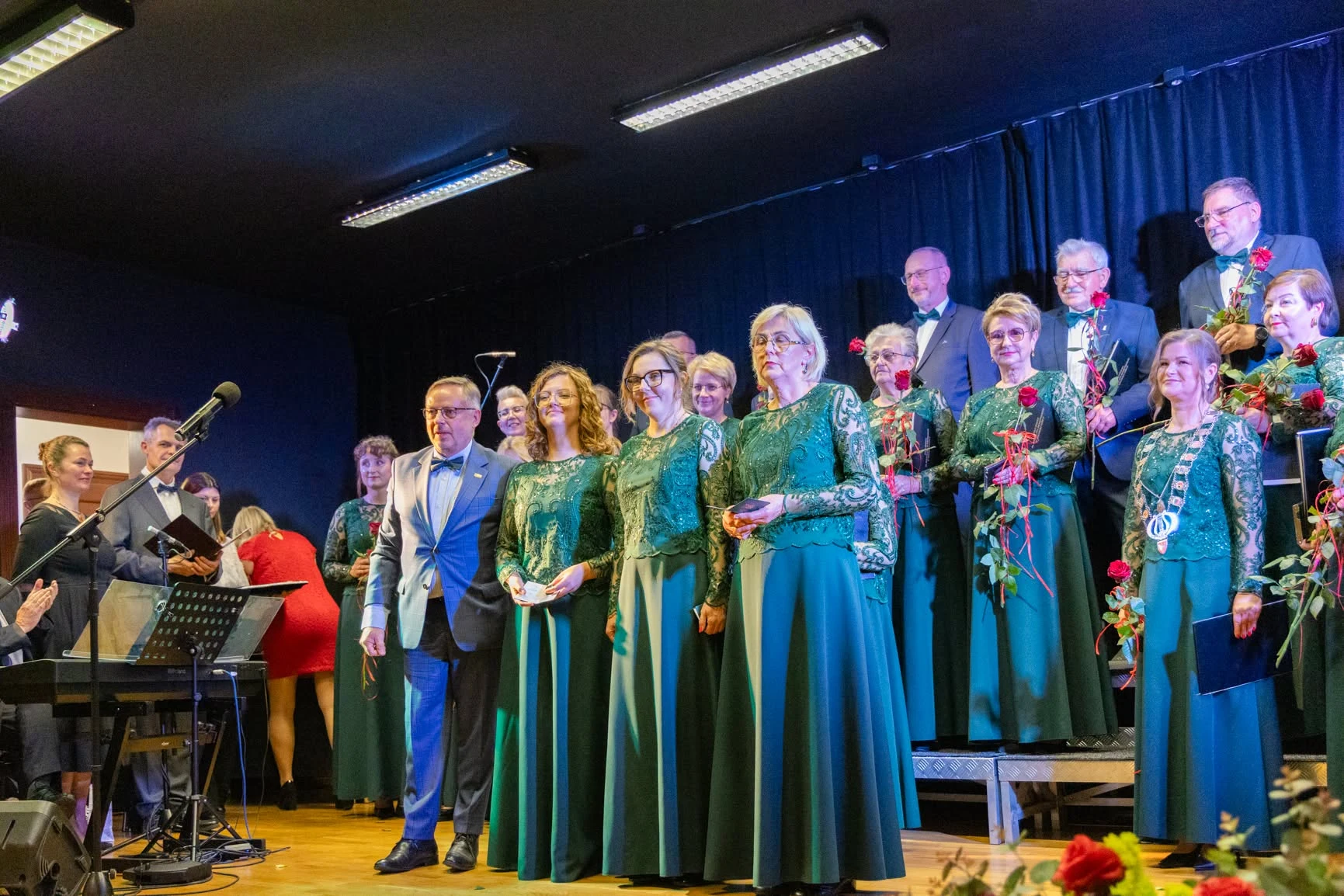 Fotorelacja z jubileuszu 15-lecia Koła Śpiewu im. Bolesława Dembińskiego — zdjęcie 28