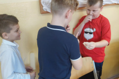 Klasowe-wigilie-w-Zespole-Szkol-w-Dloni-0002