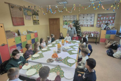 Klasowe-wigilie-w-Zespole-Szkol-w-Dloni-0005