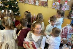 Klasowe-wigilie-w-Zespole-Szkol-w-Dloni-0023