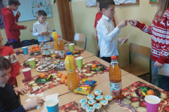 Klasowe-wigilie-w-Zespole-Szkol-w-Dloni-0026