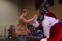 Magiczne-Spotkanie-Mikolajkowe-w-klubie-Sparta-Miejska-Gorka-0007