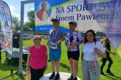 Majowe-swieta-i-sportowa-aktywnosc-uczniow-Zespolu-Szkol-w-Dloni-005