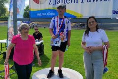Majowe-swieta-i-sportowa-aktywnosc-uczniow-Zespolu-Szkol-w-Dloni-008
