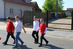 Majowe-swieta-i-sportowa-aktywnosc-uczniow-Zespolu-Szkol-w-Dloni-047