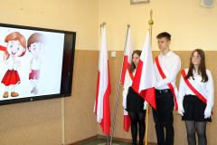 Majowe-swieta-i-sportowa-aktywnosc-uczniow-Zespolu-Szkol-w-Dloni-068