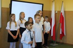 Majowe-swieta-i-sportowa-aktywnosc-uczniow-Zespolu-Szkol-w-Dloni-071