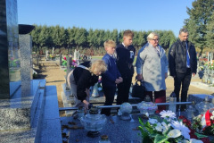 Spolecznosc-Zespolu-Szkol-w-Dloni-uczcila-107.-rocznice-odzyskania-niepodleglosci-002