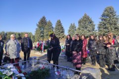 Spolecznosc-Zespolu-Szkol-w-Dloni-uczcila-107.-rocznice-odzyskania-niepodleglosci-009