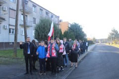 Spolecznosc-Zespolu-Szkol-w-Dloni-uczcila-107.-rocznice-odzyskania-niepodleglosci-033