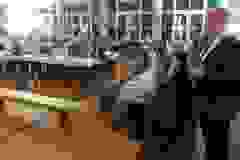 c7f75f5c-a325-4d4f-8463-212408401ad4