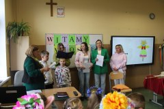 Wiosna-zawitala-do-Zespolu-Szkol-w-Dloni.-00010