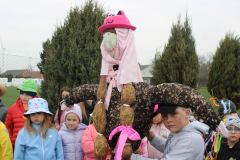 Wiosna-zawitala-do-Zespolu-Szkol-w-Dloni.-00023