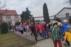 Wiosna-zawitala-do-Zespolu-Szkol-w-Dloni.-00051