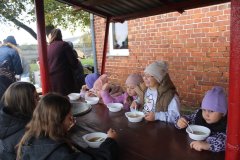 zespol-szkol-w-dloni-pusta-klasa-zdrowe-odzywianie-program-dla-szkol-rada-rodzicow-edukacja-szkola-podstawowa-dlonie-jesien-w-szkole-zdrowe-nawyki-zywieniowe-powiat-rawickie-025