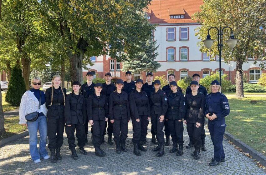  III miejsce uczniów klas mundurowych z Miejskiej Górki w przeglądzie musztry w Wielkopolsce